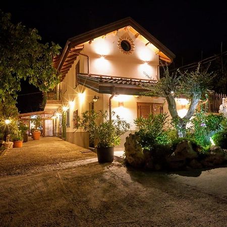 Agriturismo Mare E Monti Аджерола Екстериор снимка