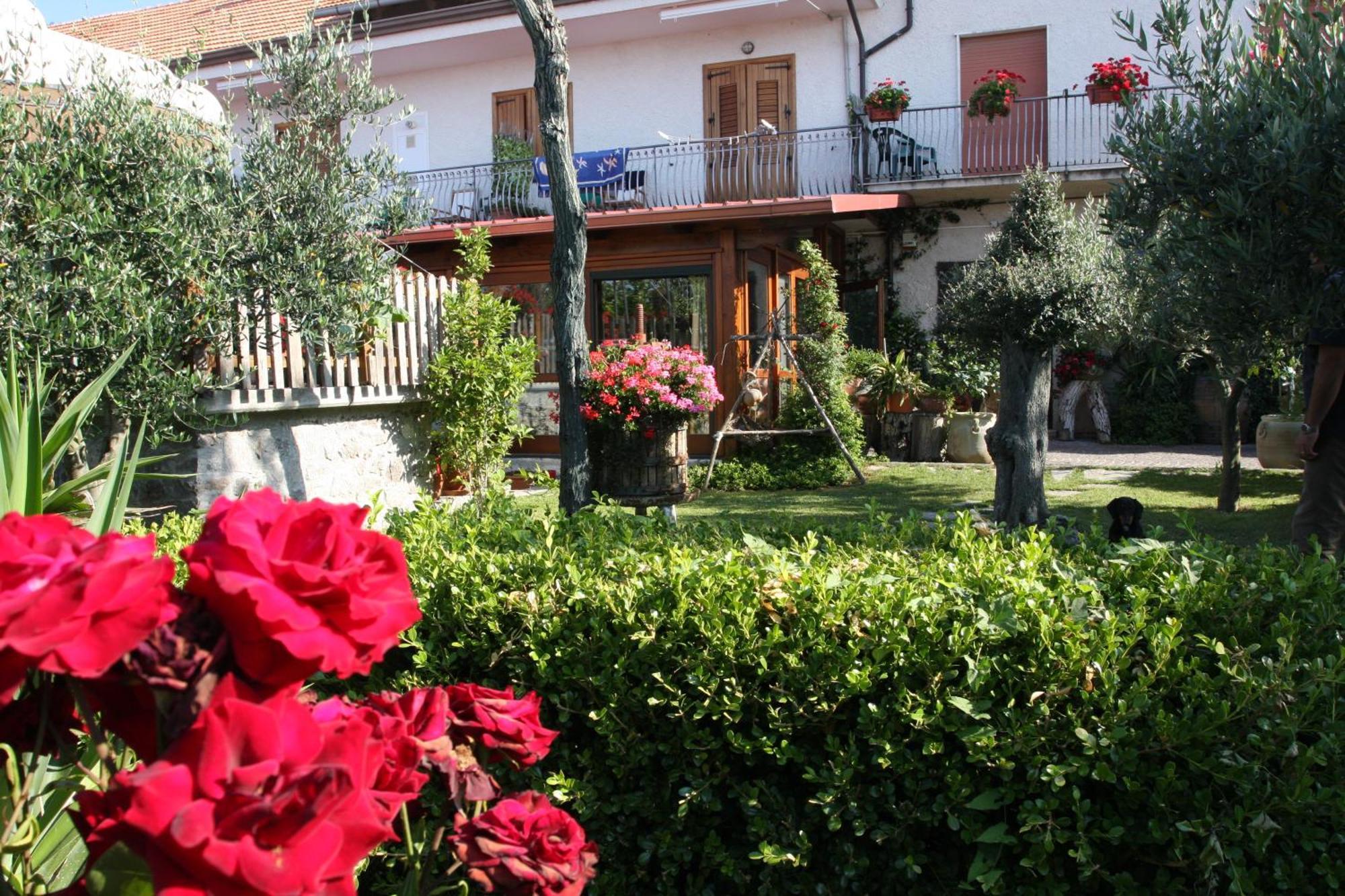 Agriturismo Mare E Monti Аджерола Екстериор снимка
