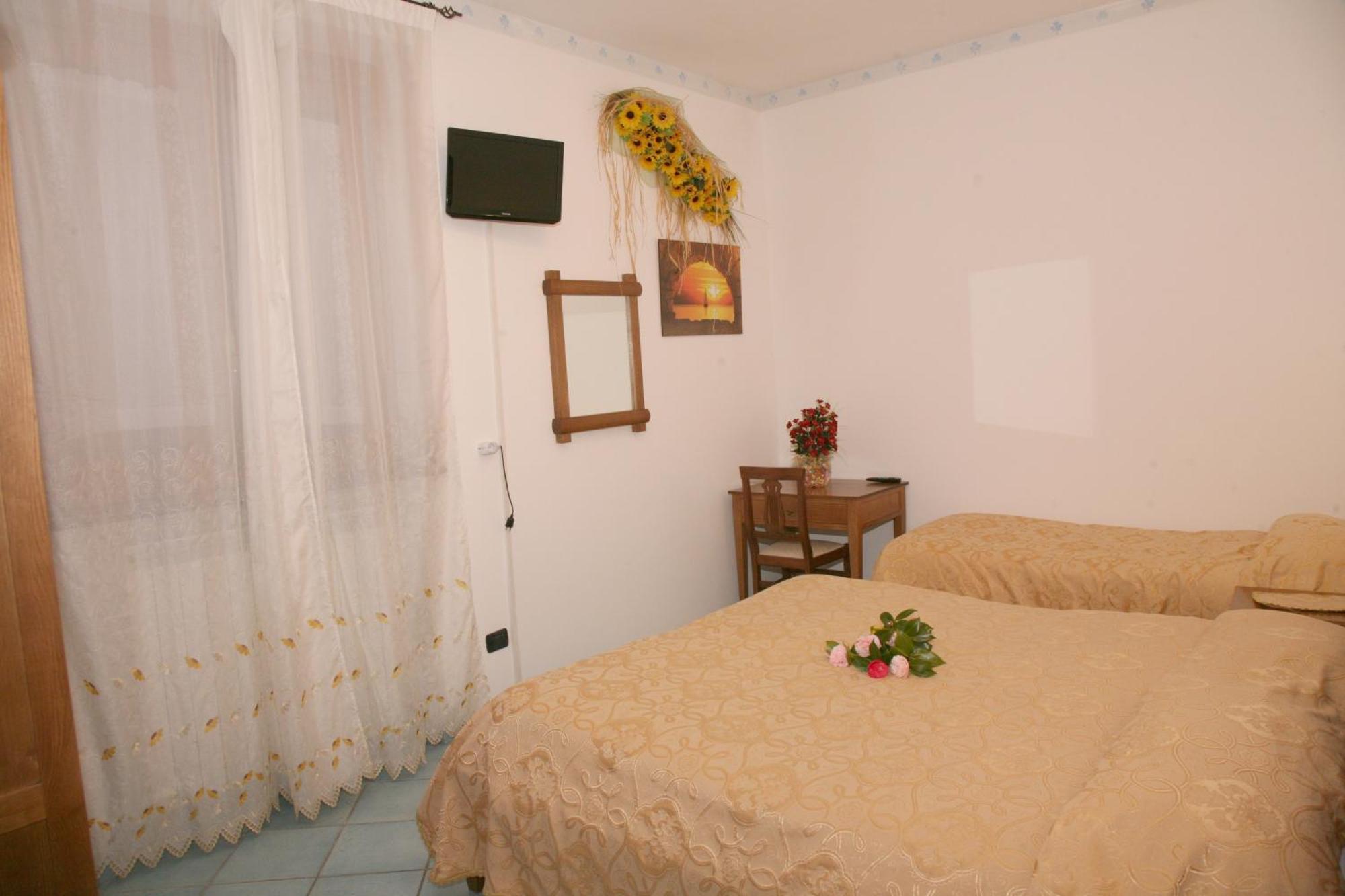 Agriturismo Mare E Monti Аджерола Стая снимка