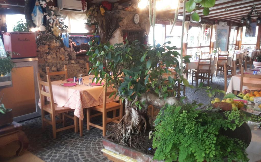 Agriturismo Mare E Monti Аджерола Екстериор снимка